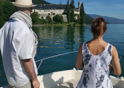 location du bateau avec pilote pour decouvrir le lac du bourget